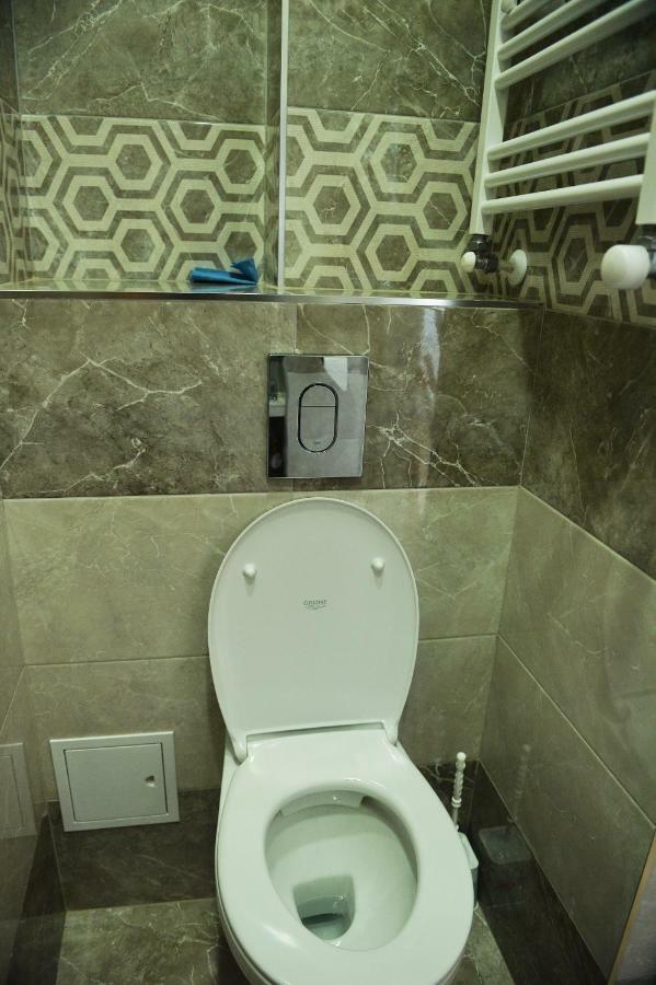 Spacious Modern 2 Bedrooms Apartment In Central 예레반 외부 사진